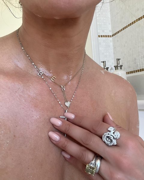 Дженніфер Лопес, прикраса, Бен Аффлек