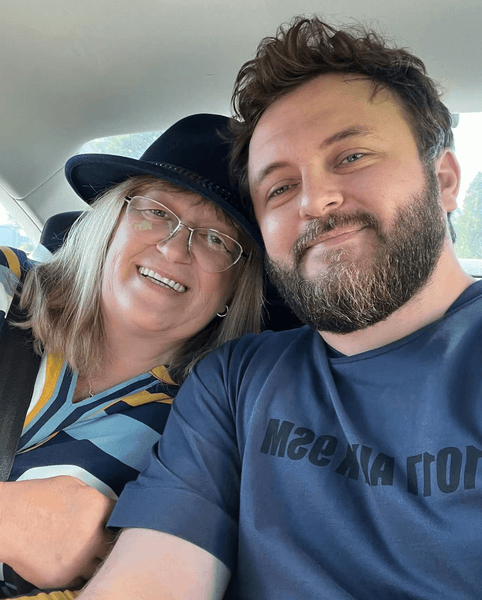 Михаил Хома с мамой