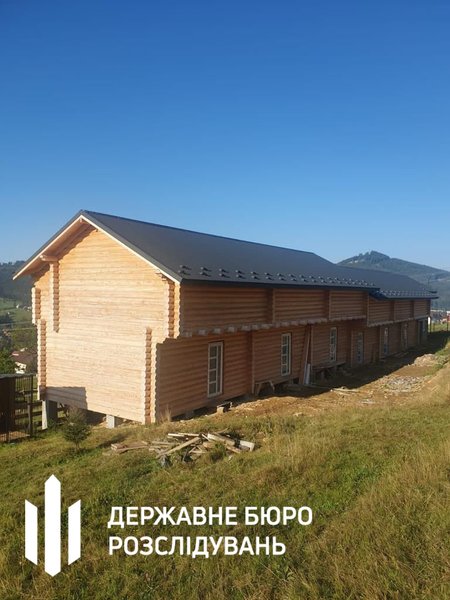 Військком з Рівного - котедж