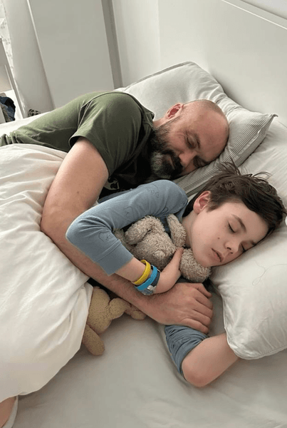 Тимур Хромаєв із сином