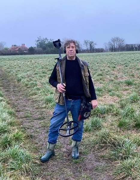 алан рамсбі металошукач