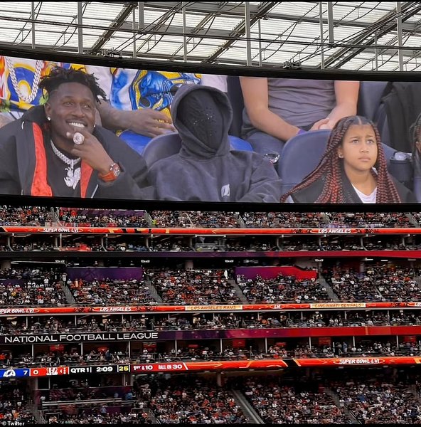 каньє вест, супербоул