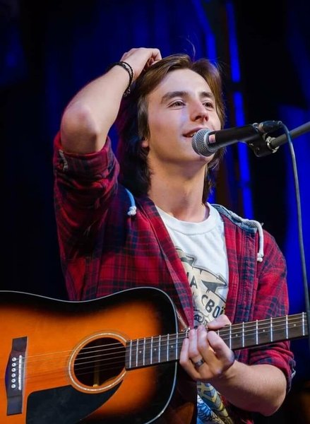 Даниил Подыбайло, Мариуполь, музыкант