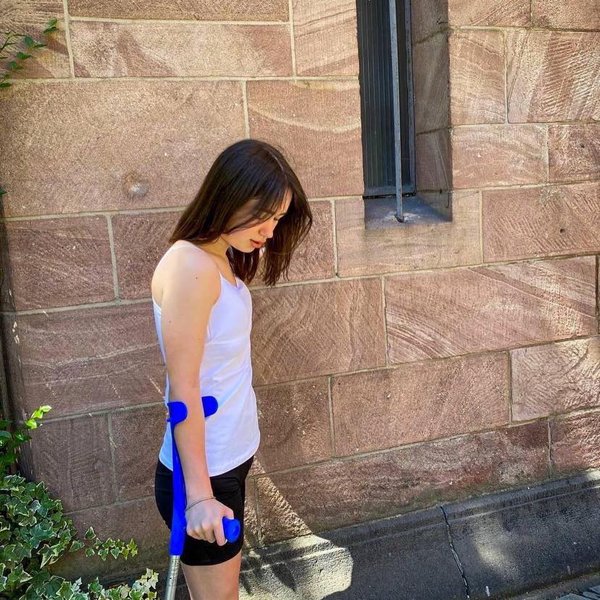 Анастасия Шестопал, Анастасия Шестопал блогер, Анастасия Шестопал Краматорск, история спасения, реабилитация инвалидов,реабилитация пострадавших от войны в Украине, EnableMe Ukraine, поддержка инвалидов, реабилитация, ракетный удар по Краматорску, обстрел вокзала в Краматорске, Краматорск ракетный обстрел