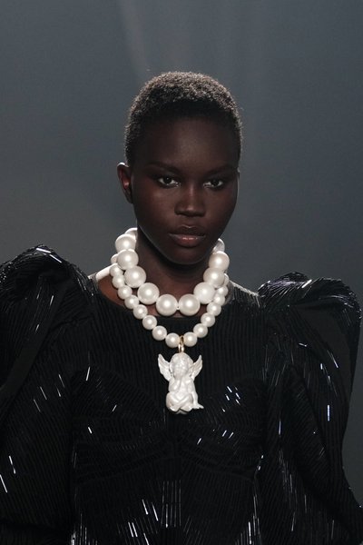 крупные бусы, украшения, модные украшения, модные тренды, тренды 2022