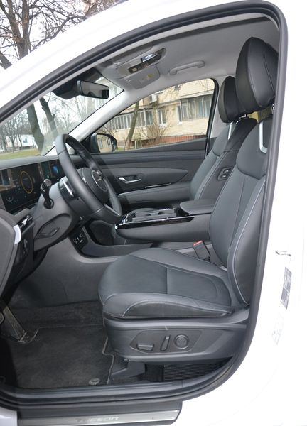 передні сидіння Hyundai Tucson, кросовер Hyundai, Hyundai Tucson 2025, гібрид Hyundai Tucson