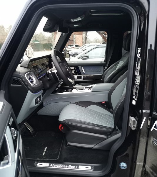 салон Mercedes G580