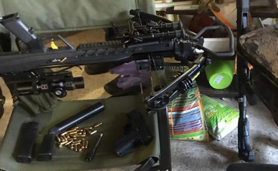 Частина вилученої зброї