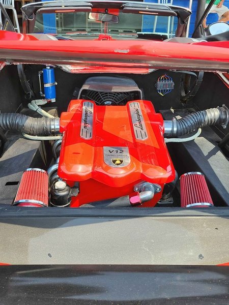 Реплика Lamborghini Aventador Roadster