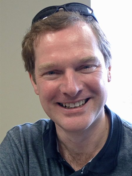 

Эндрю Мейнард: "Свобода выбора, жесты доброй воли могут стать чем-то невозможным, ведь искусственный интеллект начнет все решать за вас. Кроме того, человек — существо непредсказуемое. Он может захотеть и тут же передумать"
