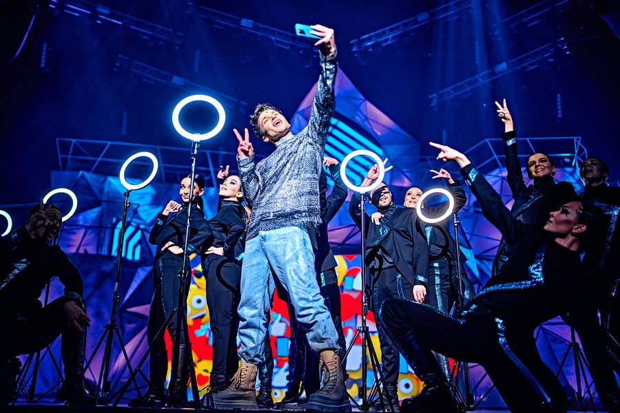 оля полякова, "Нова Cнігова королева", новогоднее шоу, новогоднее представление, шоу во дворце украина, дворец украина, мюзикл снежная королева, украинский мюзикл, новый год