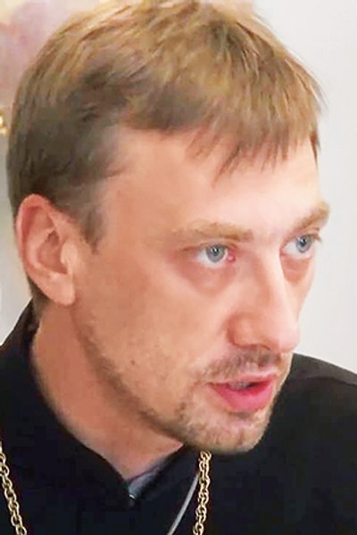 

Дефицитный "Маугли". Не найдя книгу Киплинга в украинском переводе, отец Сергий открыл Центр украинской книги
