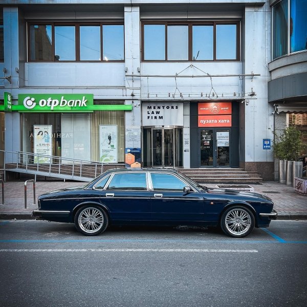 Jaguar XJ6 у Києві