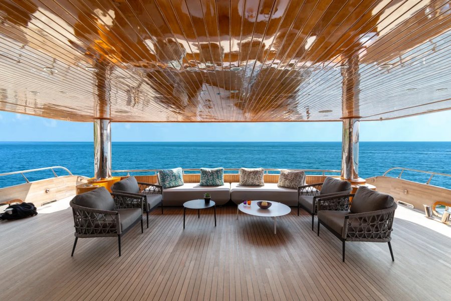 Інтер'єр найбільшої у світі яхти