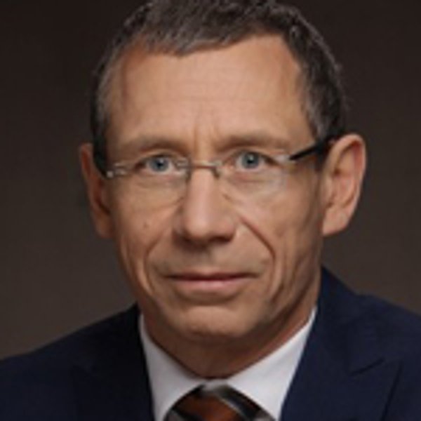 
Филипп Дюмель
предправления УкрСиббанка BNP Paribas Group
