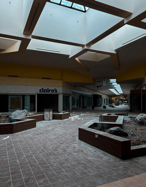 покинутий трц сша