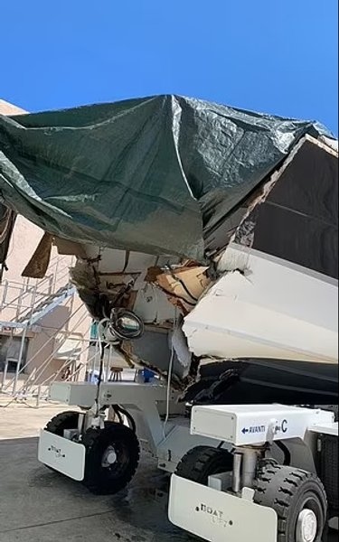 Дин Кронсбейн, миллионер, кораблекрушение, яхта, сардиния, сильвио берлускони