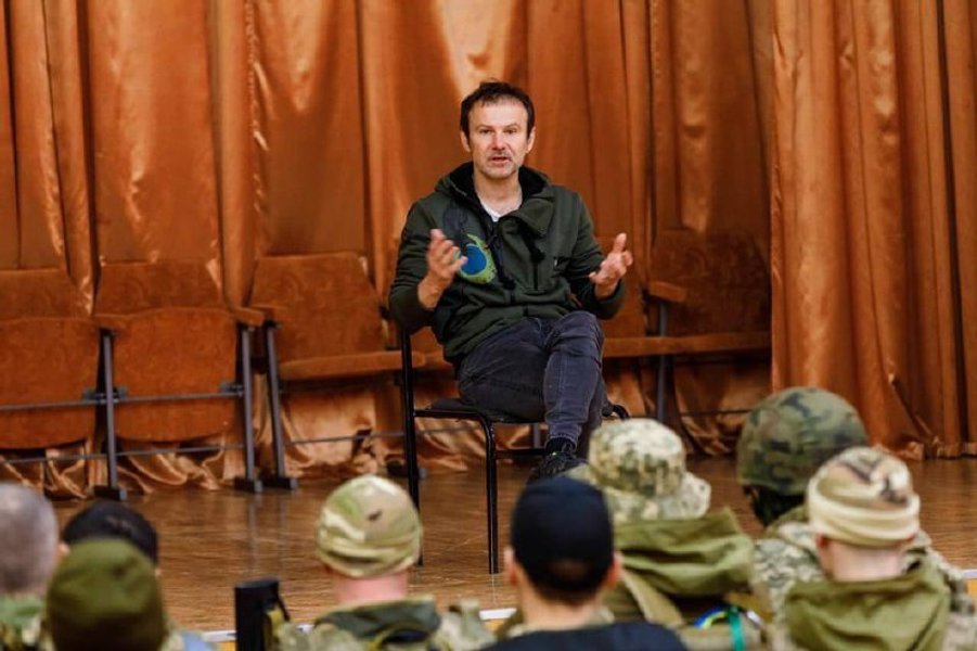 Вакарчук Харьков концерт Синегубов военные бойцы ВСУ