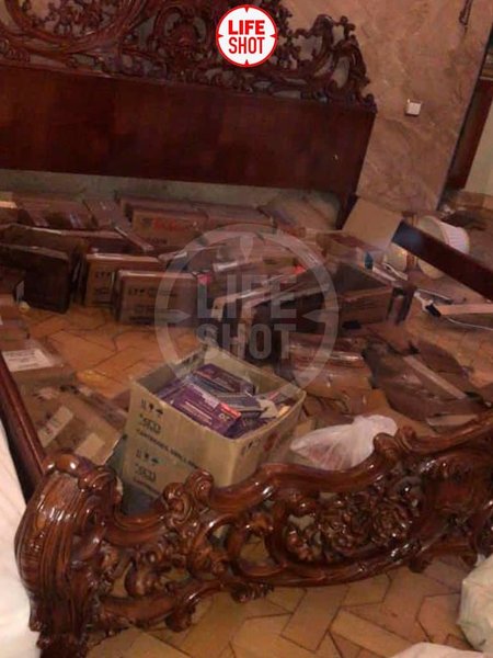 Коробки с патронами в одной из спален/Все фото: Telegram-канал LifeShot