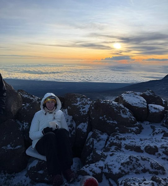 Килиманджаро, гора Килиманджаро, высота Килиманджаро, восхождение на Килиманджаро, подняться на Килиманджаро, Анна Неплях, Неплях, Анна Неплях,