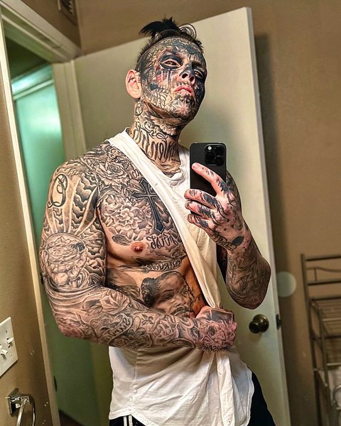 Татуювання всього тіла. тату на очах, малюнки на тілі, косметичні процедури, аномалії, США, фото, блогер