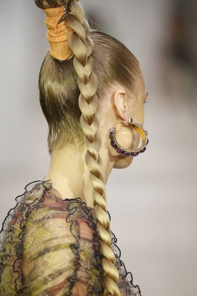 прическа хвост-коса