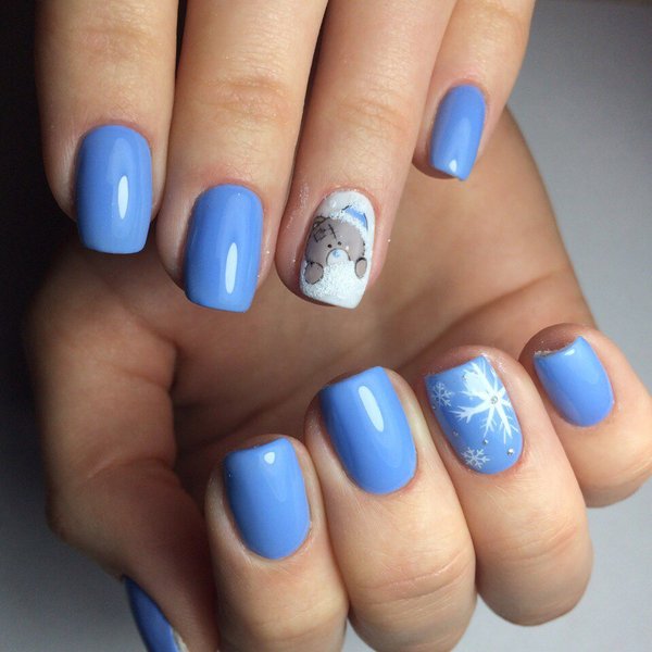 Зимний маникюр с мишками Тедди тренды 2020/21