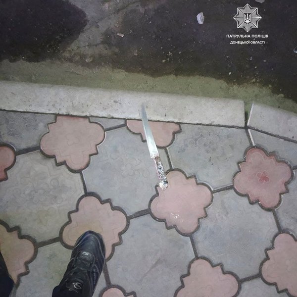 Нож в Мариуполе