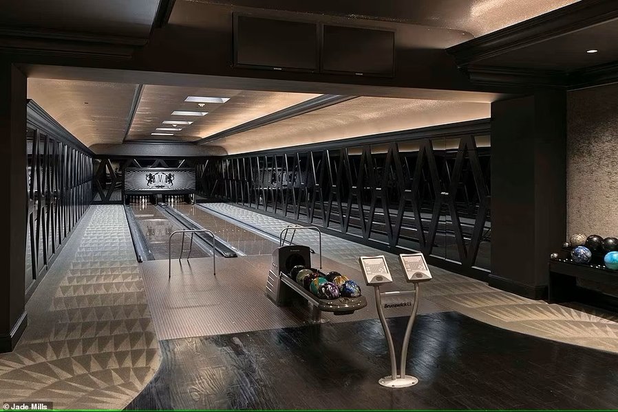 дом спеллинга, аарон спеллинг, особняк, дженнифер лопес, бен аффлек