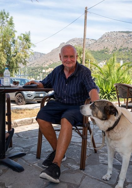 Клаус Ребок с собакой