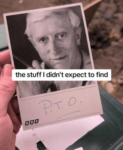 Старый гараж, послание от известного преступника, автограф преступника, уборка в гараже, гараж соседа, необычная находка, записка от преступника, ведущий, обманул целую нацию