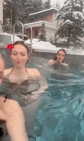 Оля Полякова