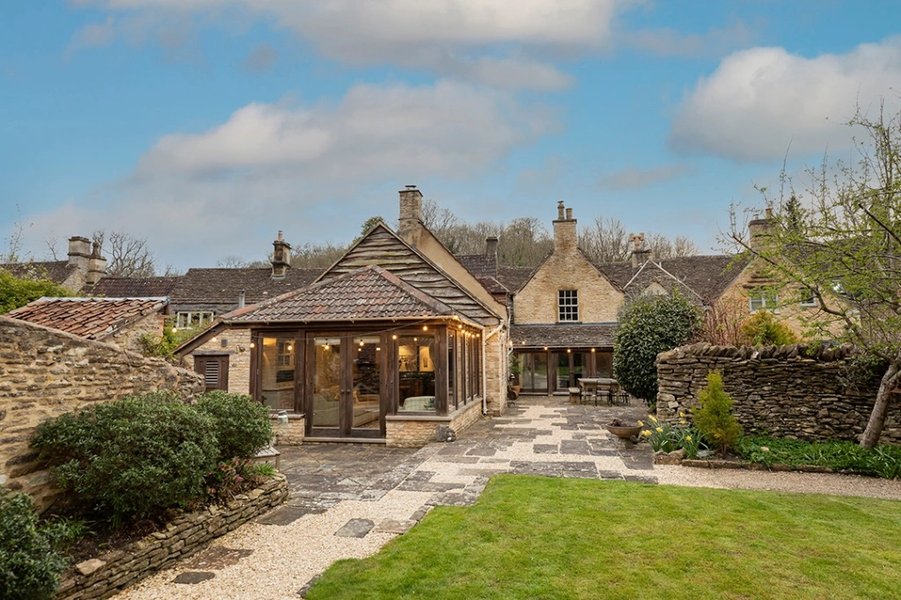 касл комб, самая красивая деревня англии, дом в деревне, англия