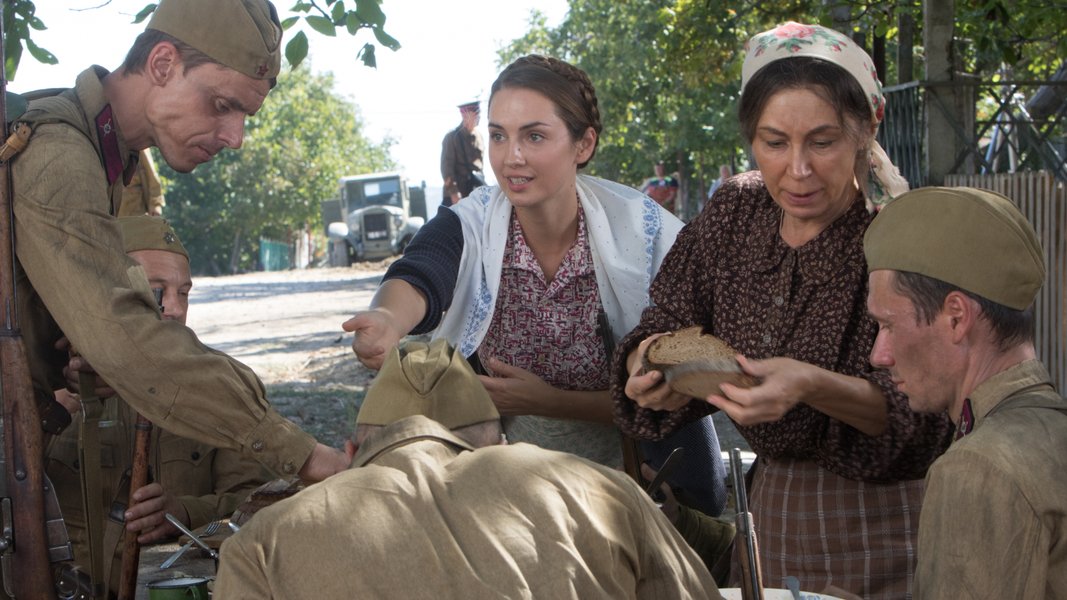 Кадр із фільму "Чому я живий"