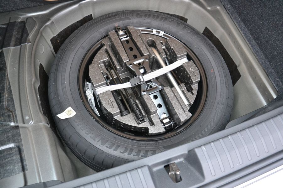 запаска шкода камік, Skoda Kamiq, новий Skoda Kamiq, Skoda Kamiq 2025, кросовер Skoda, Skoda Kamiq в Україні