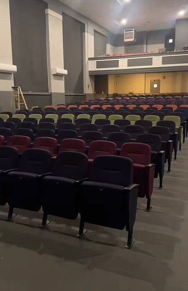 Школа, закинута школа, занедбана школа, закрита школа, стара школа, будівля школи