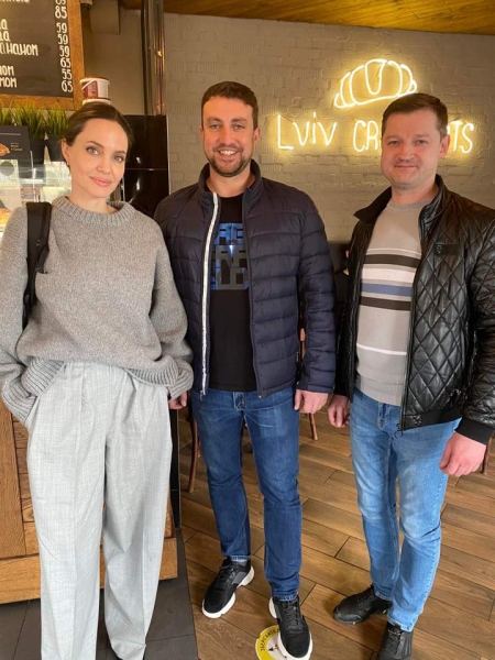 анджелина джолы украина 4 Анджелина Джоли в Украине в 2022 году