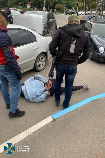 СБУ ликвидировала в Южном банду вымогателей