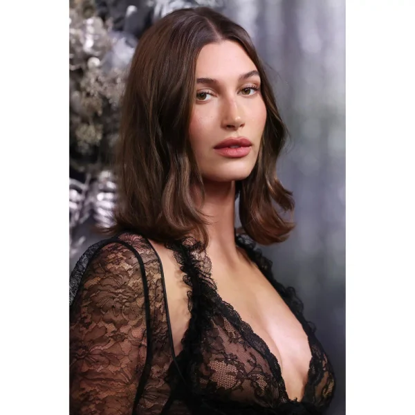 стрижка до плеч