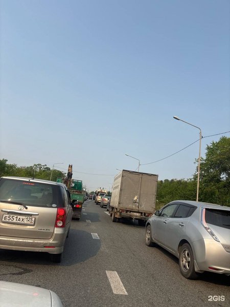 После взрывов во Владивостоке образовалась пробка районе шахты Шамора