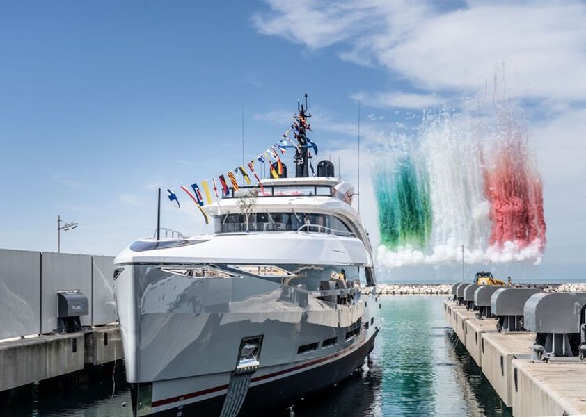 Паоло Скудьери, яхта, яхта сгорела, итальянский миллионер