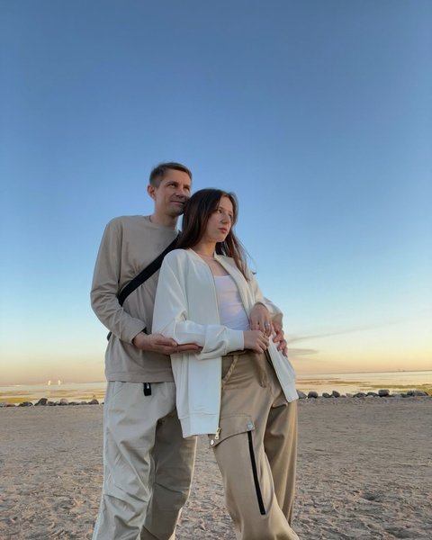 Екатерина Басова, россиянка вышла замуж за своего учителя информатики, любовь, отношения, скандал, Россия, фото, видео