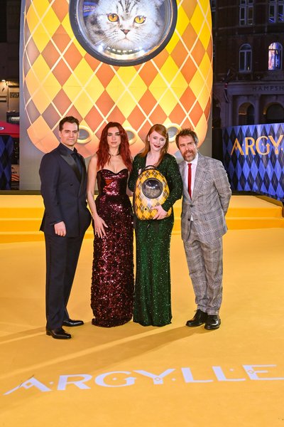 генри кавилл, брайс даллас ховард, дуа липа, сэм рокуэлл, аргайл