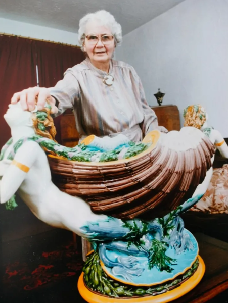 Керамическая русалка, аукционы, антикварные вещи, наследство, курьезы, хлам, Великобритания, фото