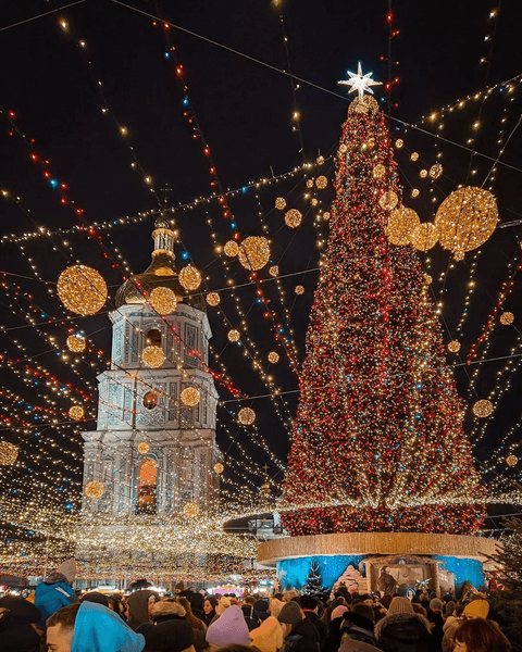 Головна ялинка, ялинка, новорічна ялинка, різдвяна ялинка, ялинка Київ, ялинка капелюх