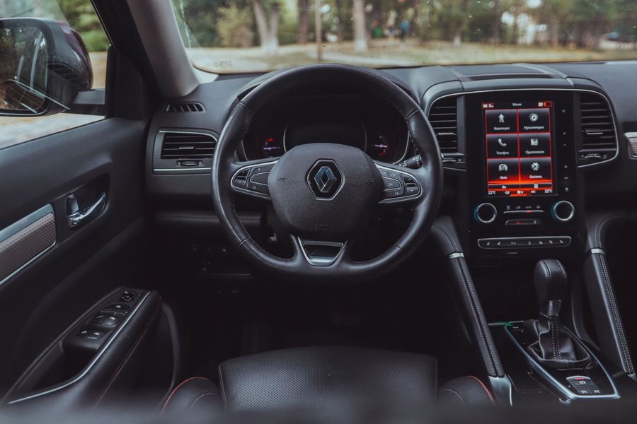 renault koleos 2020, тест-драйв, руль, внутри, фото