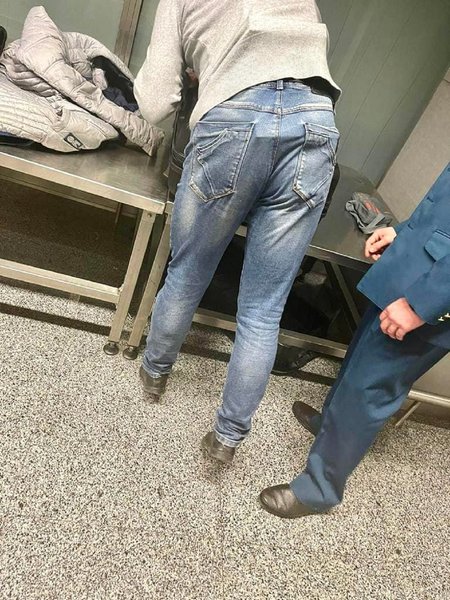 контрабанда, Борисполь, Украина, айфон, iPhone-13 Pro Max, ОАЭ, таможня