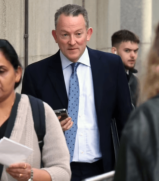 Британський бізнесмен Джонатан Наттолл, суд, хотів дорорвати адвокатів, переможець лотереї, відмивання грошей, розслідування, визнав провину,