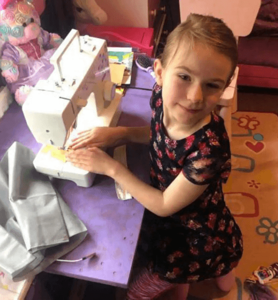 Дівчинка, дочка, шиття, захоплення,