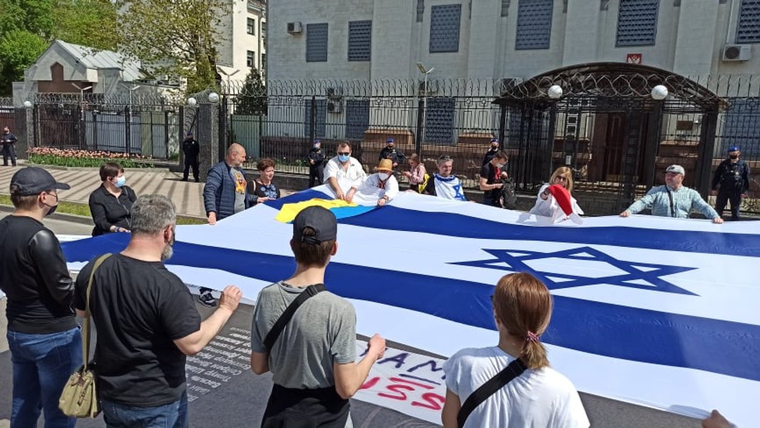 флаг израиля в киеве